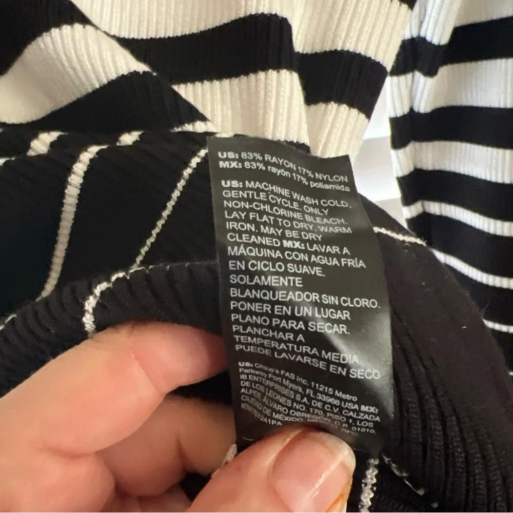 WHBM turtleneck NWOT